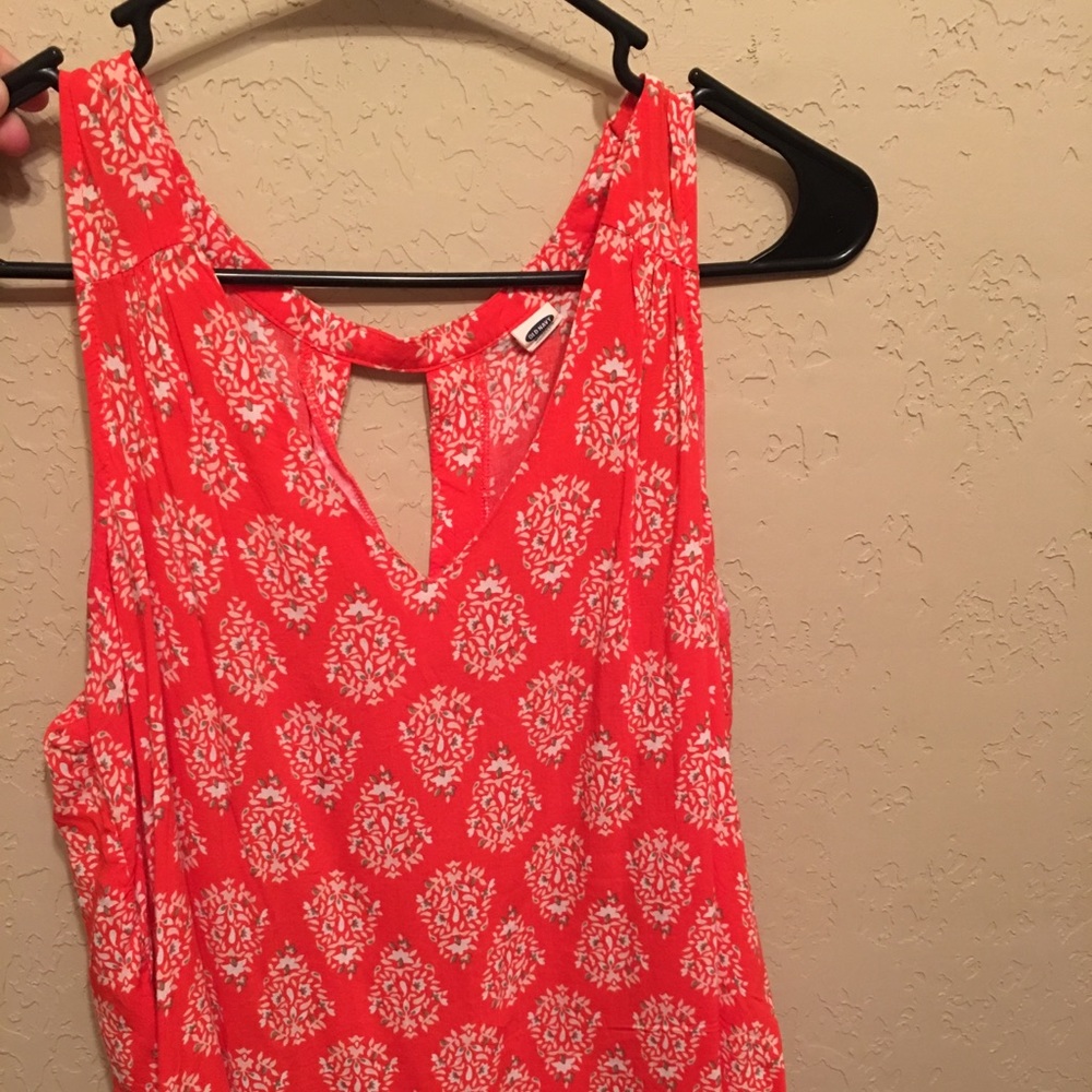 Old navy tank top